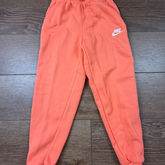 Nike Club Fleece Big Kids Sweatpants, NWT, Size Small, Orange/Coral, Warm - Picture 4 of 13